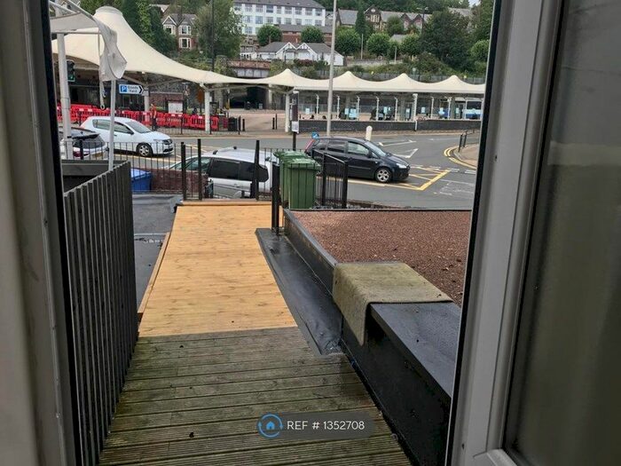 2 Bedroom Flat To Rent In Taff Street, Pontypridd, CF37