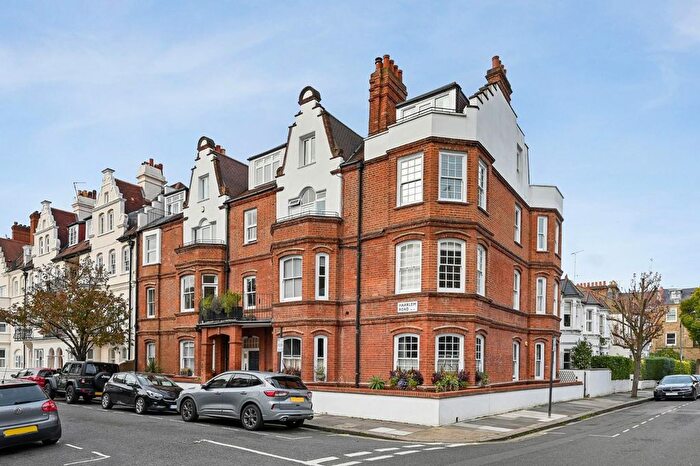 3 Bedroom Flat To Rent In Stafford Mansions, Haarlem Road, W14