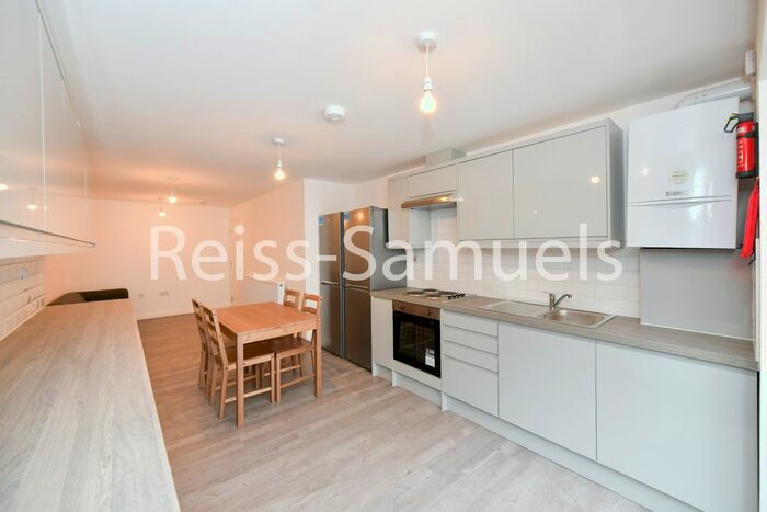 5 Bedroom Terraced House To Rent In Lockesfield Place, Isle Of Dogs, Docklands, London, E14