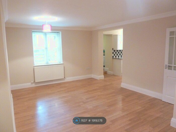 2 Bedroom Flat To Rent In Station Bridge, Harrogate, HG1