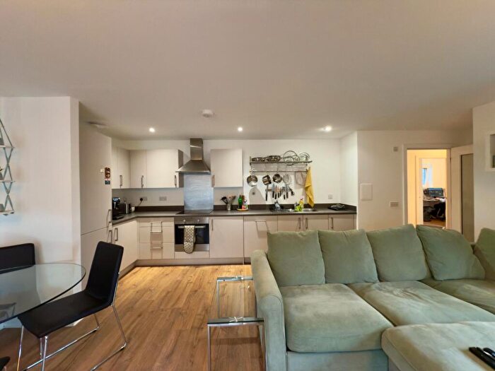 2 Bedroom Flat To Rent In Shrubhill Walk, Edinburgh, EH7