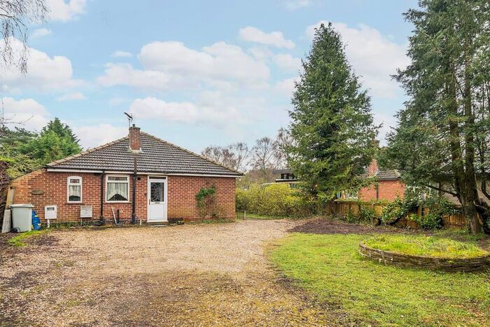 2 Bedroom Detached Bungalow For Sale In Horncastle Road, Roughton Moor, Woodhall Spa, LN10