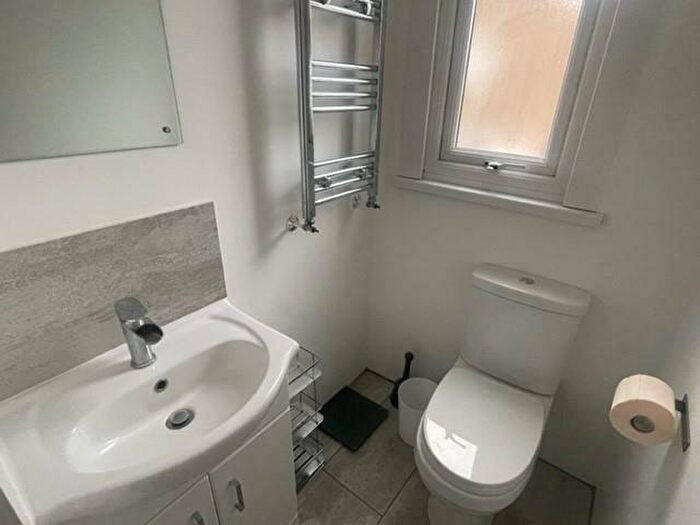 1 Bedroom Flat To Rent In Northumberland Park, Tottenham, N17