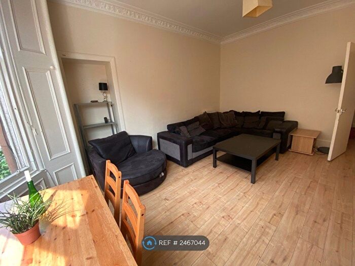 4 Bedroom Flat To Rent In West End Park Street, Glasgow, G3