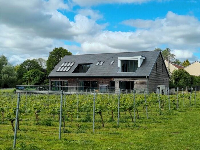 3 Bedroom House To Rent In West Street, Coggeshall, Essex, CO6