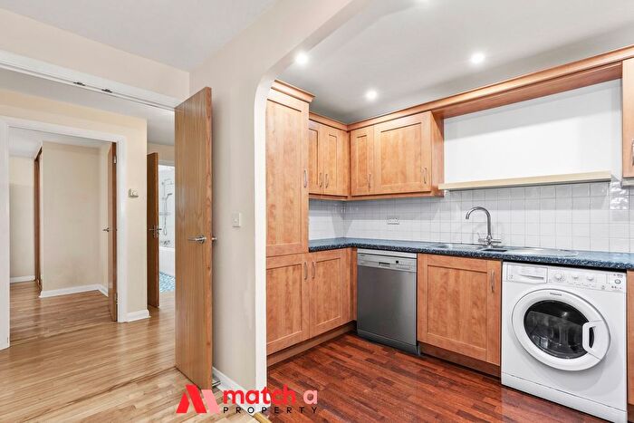 2 Bedroom Flat For Sale In Greenford Road, Greenford, UB6