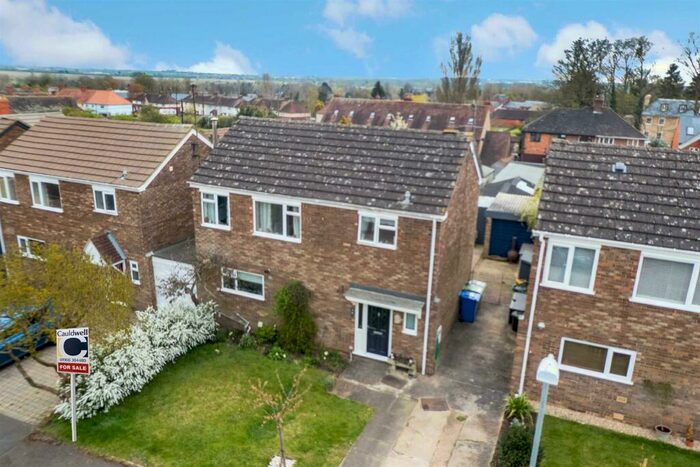3 Bedroom Link Detached House To Rent In Cosgrove, MK19