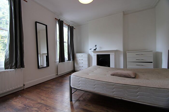 4 Bedroom Terraced House To Rent In Quicks Road, Wimbledon, SW19