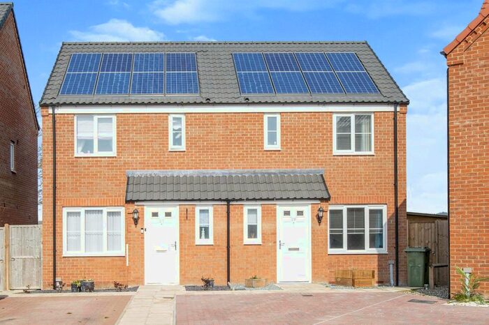 3 Bedroom Semi-Detached House For Sale In Brick Kiln Close, Martham, Great Yarmouth, NR29