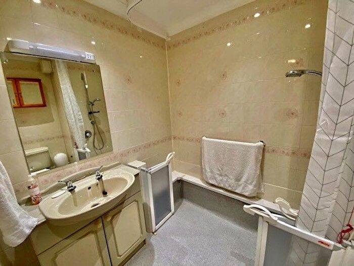 1 Bedroom Flat For Sale In Ashill Road, Birmingham, B45