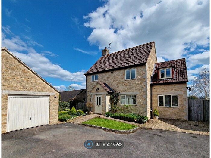 5 Bedroom Detached House To Rent In The Cedars, Malmesbury, SN16