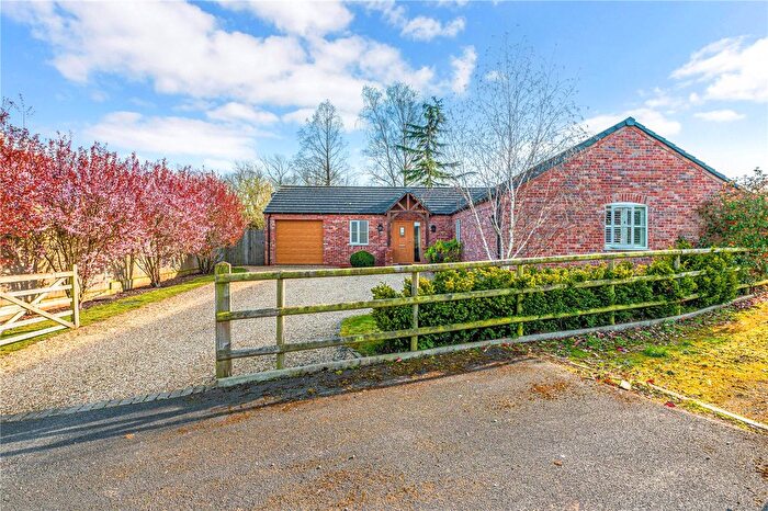 2 Bedroom Bungalow For Sale In Astwood Lane, Feckenham, Redditch, B96