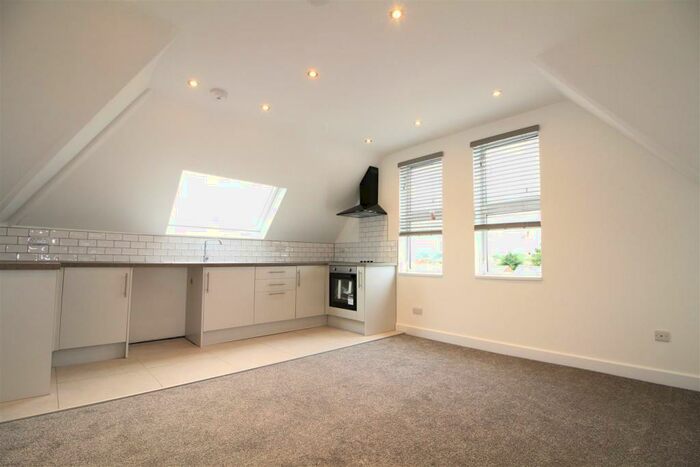 1 Bedroom House To Rent In Nottingham Road, Nottingham, NG7