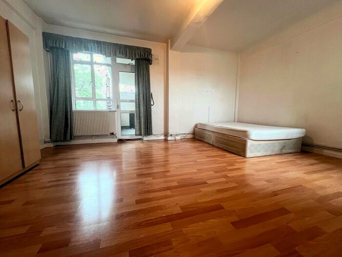 4 Bedroom Flat To Rent In Avenell Road, Islington, N5