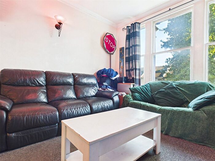 7 Bedroom Flat To Rent In Denmark Villas, Hove, East Sussex, BN3