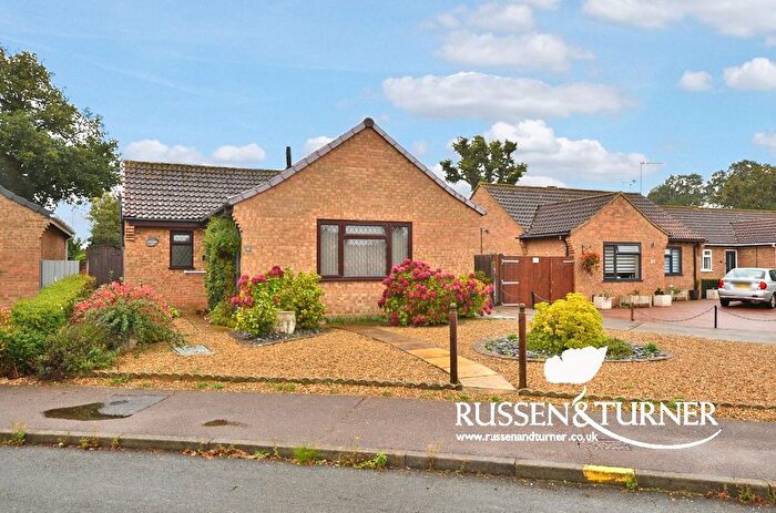 2 Bedroom Bungalow For Sale In Gidney Drive, Heacham, PE31