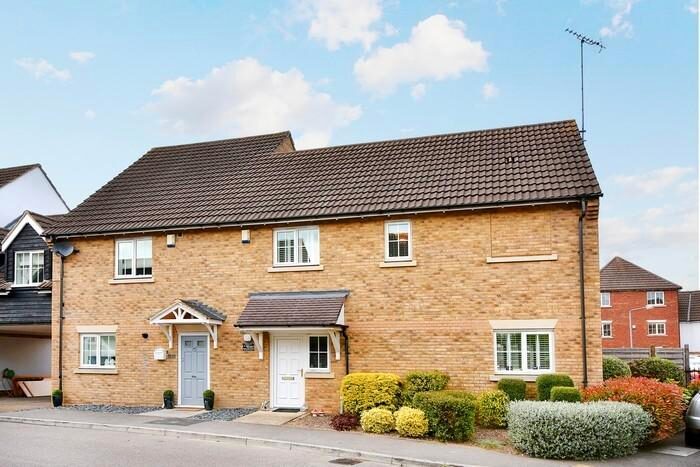 3 Bedroom Semi Detached House For Sale In Retreat Way, Chigwell, Essex, IG7