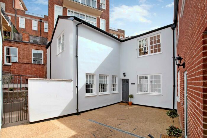 2 Bedroom Semi-Detached House To Rent In Southernhay, Exeter, EX1