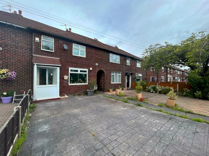 3 Bedroom Terraced House To Rent In Ringway Road, Wythenshawe, Manchester, M22