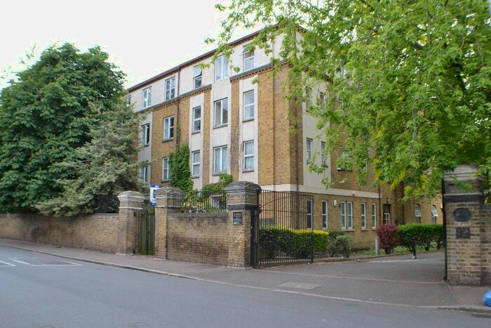 1 Bedroom Flat To Rent In Avonley Road, London, SE14
