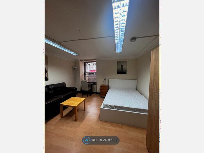 Studio To Rent In Holland Street, Glasgow, G2