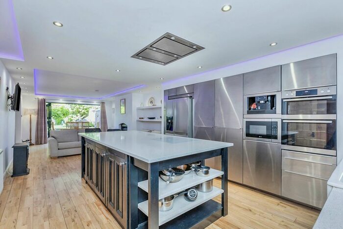 5 Bedroom Detached House For Sale In Main Street, Willoughby Waterleys, Leicester, LE8