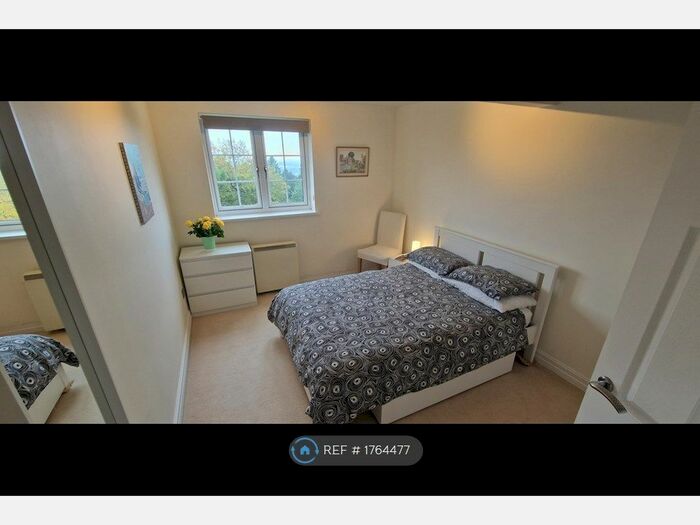 2 Bedroom Flat To Rent In Romsley Hill Grange, Romsley, Halesowen, B62