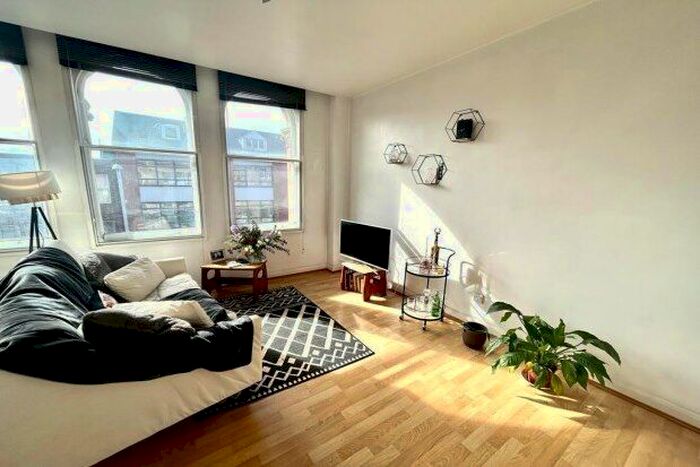 1 Bedroom Flat To Rent In Derby Street, Nottingham, NG1