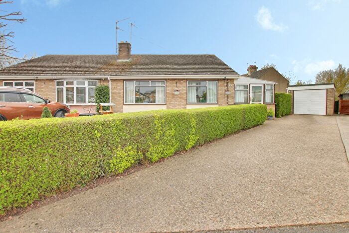 3 Bedroom Semi Detached Bungalow For Sale In Fishermans Drive, March, PE15