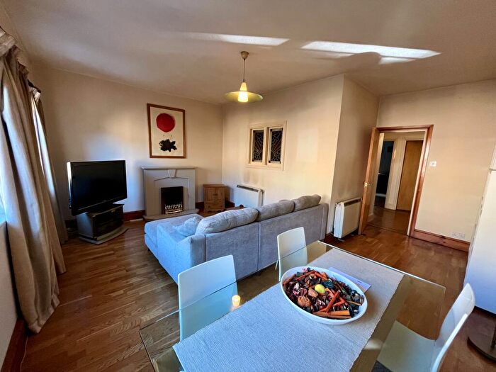 2 Bedroom Property To Rent In Dock Street Leeds, LS10