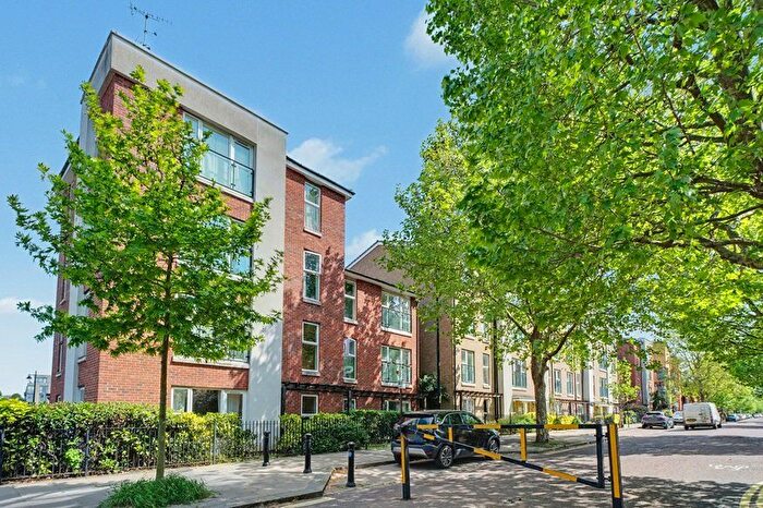 1 Bedroom Property For Sale In Burcher Gale Grove, Peckham, London, SE15