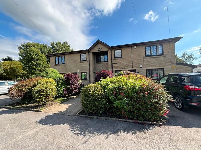 2 Bedroom Flat To Rent In Ashworth Court, Ashworth Street, Radcliffe, M26