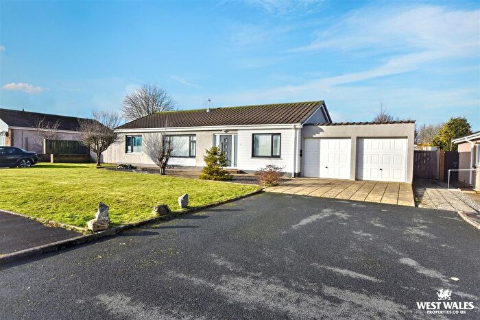 3 Bedroom Detached Bungalow For Sale In Lindsway Park, Haverfordwest, SA61