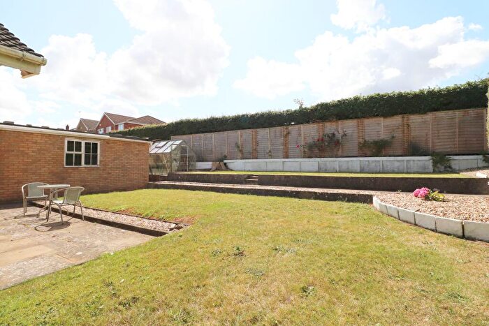 2 Bedroom Bungalow For Sale In Lark Rise, Scotter, Gainsborough, DN21