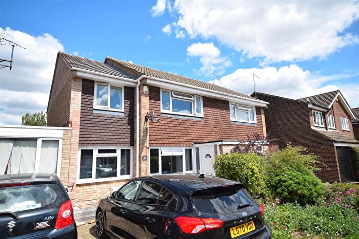 4 Bedroom Semi Detached House For Sale In Rides Court, Moulton, Northampton, NN3