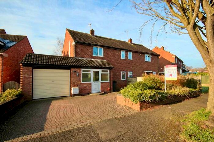 3 Bedroom Semi-Detached House To Rent In Mortlake Avenue, Redhill, Worcester, WR5