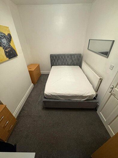 4 Bedroom Flat To Rent In Kimberley Road, ST5