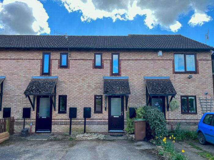 1 Bedroom Detached House To Rent In Sycamore Avenue, Woodford Halse, Northants, NN11