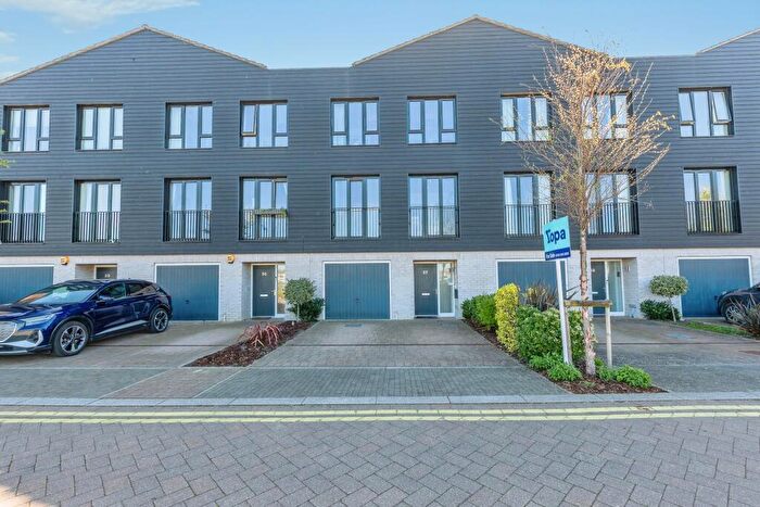 4 Bedroom Terraced House For Sale In Common Creek Wharf, Rochester, ME1