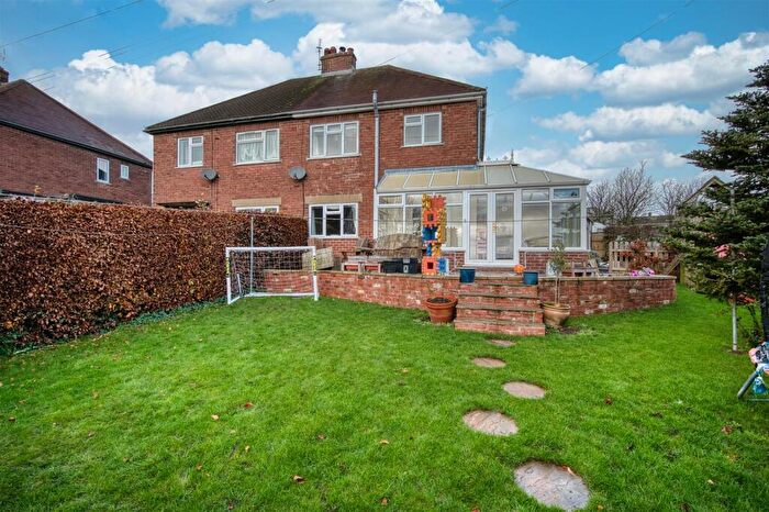 3 Bedroom Semi-Detached House For Sale In King Street, Middleton, Matlock, DE4