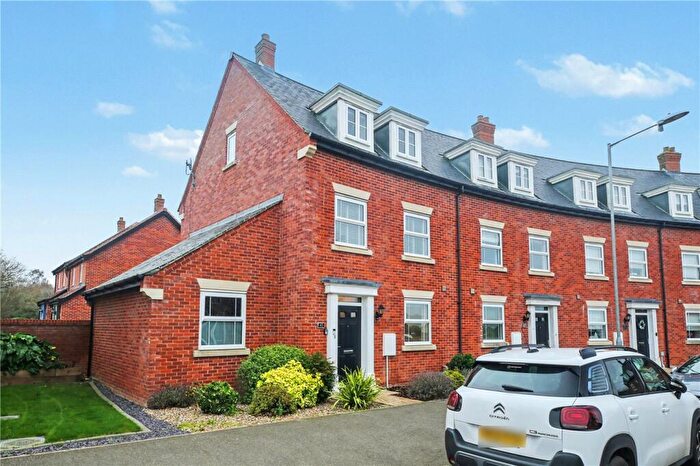 3 Bedroom End Of Terrace House For Sale In The Ridings, Poringland, Norwich, Norfolk, NR14