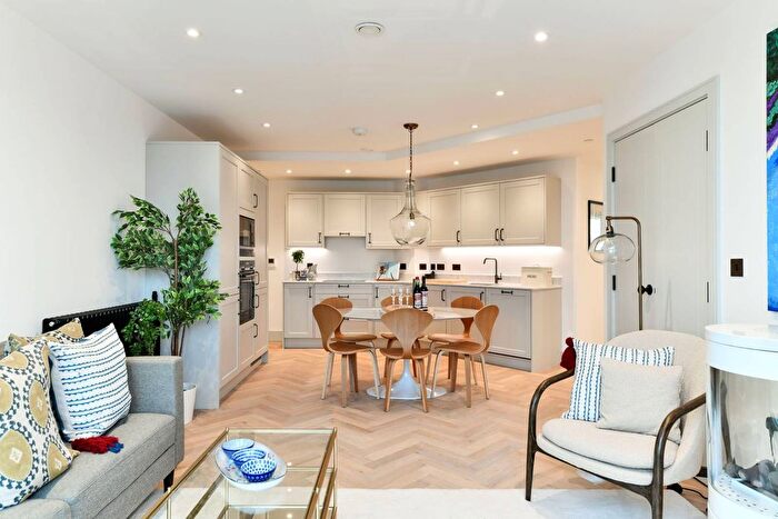 3 Bedroom Flat For Sale In Clifton Mansions, Willesden Green, NW2