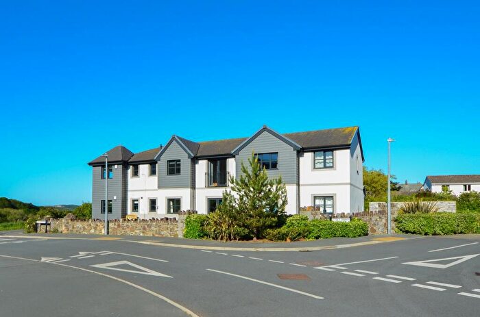 2 Bedroom Apartment For Sale In Lon Y Dderwen, Conwy, LL32