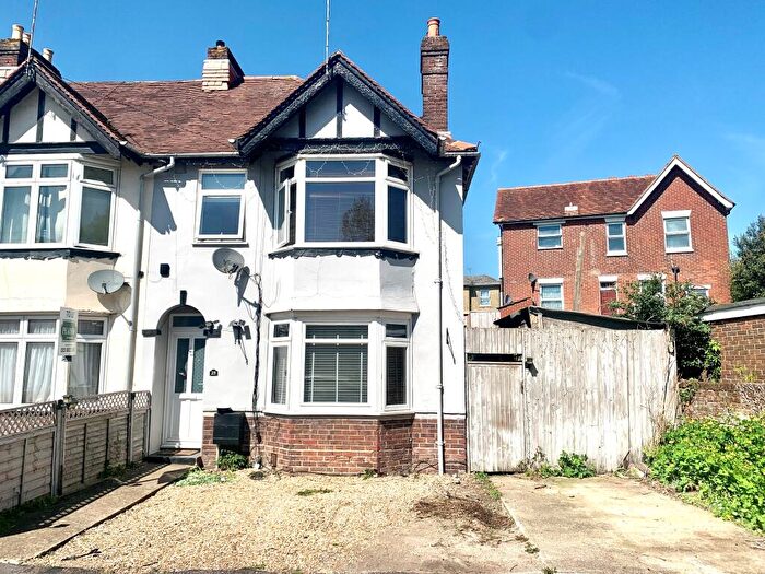3 Bedroom End Of Terrace House To Rent In Shirley, SO15