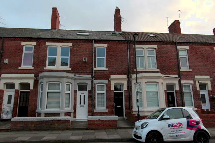 4 Bedroom Maisonette To Rent In Jesmond Terrace, Whitley Bay. . **Newly Refurbished**, NE26