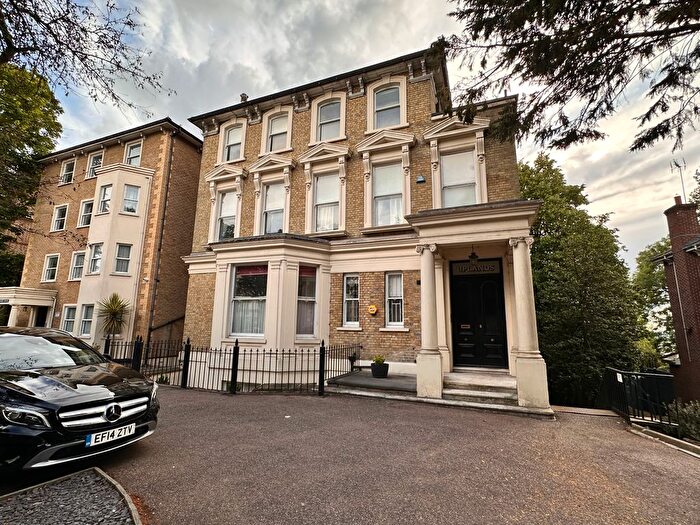 3 Bedroom Flat To Rent In London Road, Harrow, HA1