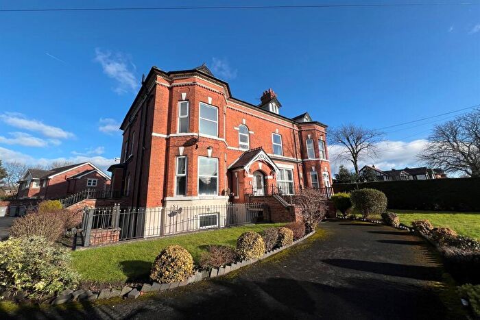 2 Bedroom Apartment To Rent In Northenden Road, Sale, M33