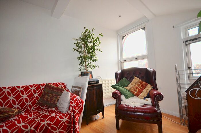 1 Bedroom Flat To Rent In Topsfield Parade, Crouch End, London, N8