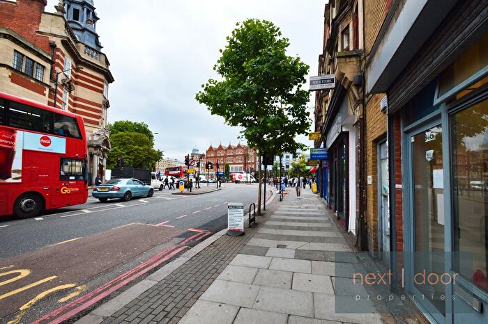 2 Bedroom Flat To Rent In Camberwell New Road, Camberwell, SE5