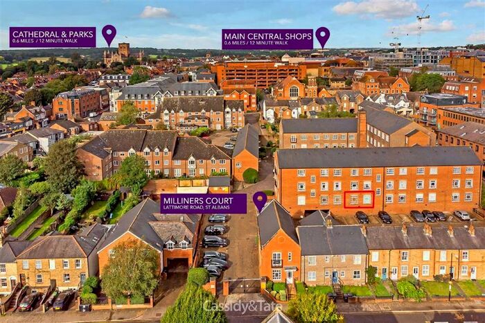 2 Bedroom Flat To Rent In Milliners Court, St Albans, Hertfordshire AL1